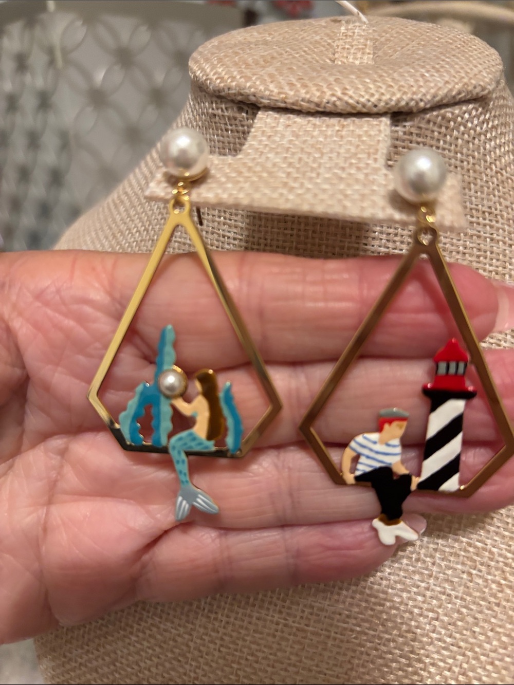 Aqua Man’s parents earrings - Picture 1 of 1